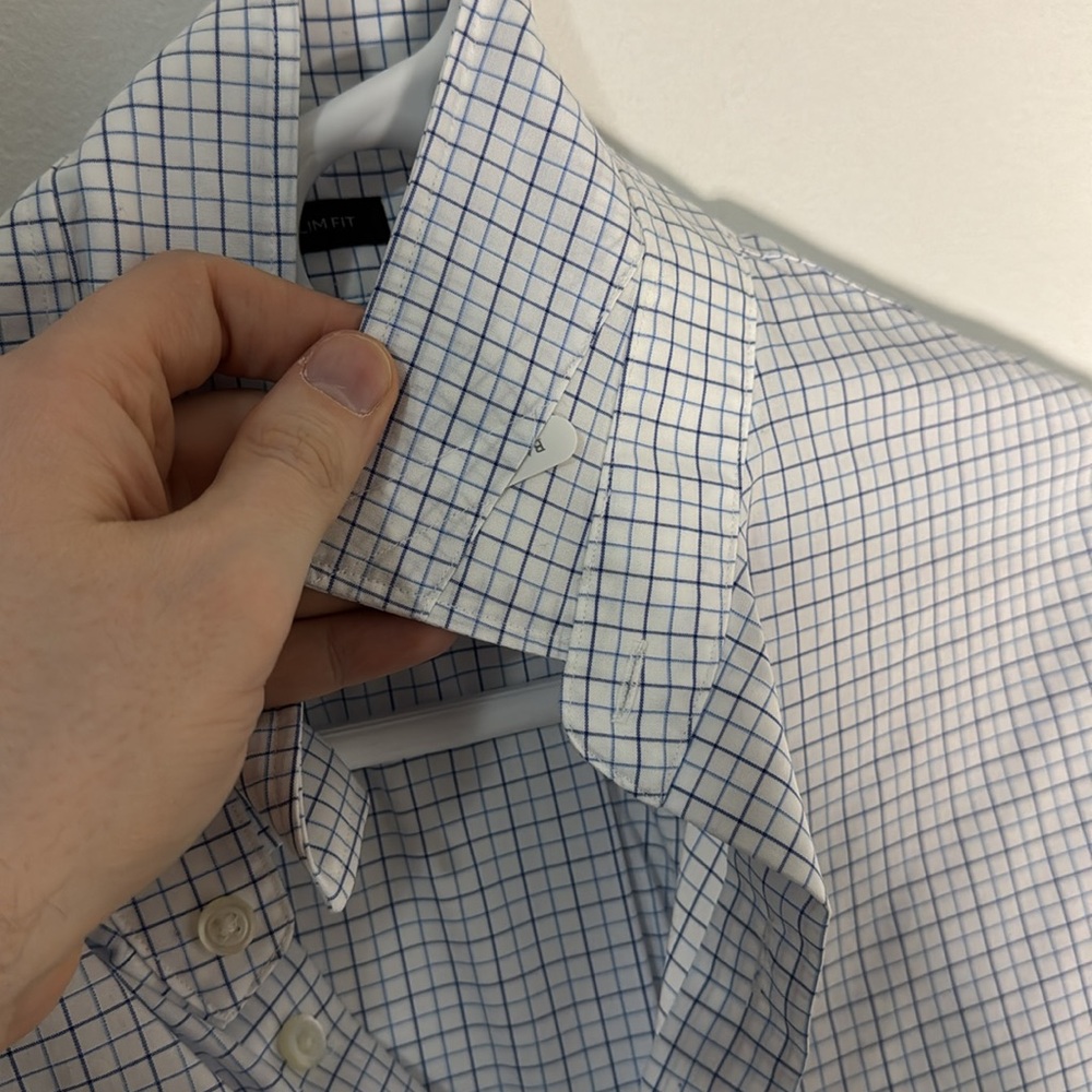 Banana Republic Men's medium Blue Checkered  Cotton button up dress shirt - Picture 7 of 8